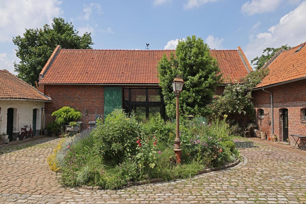 Letabli Hotel Ennetieres-en-Weppes Exterior photo